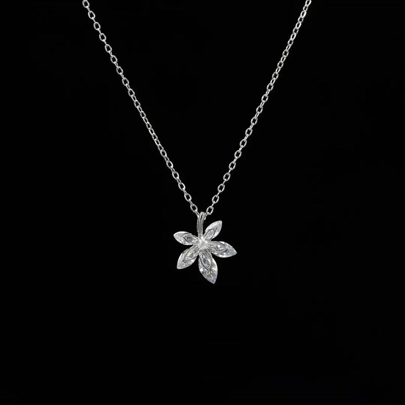 Glamvini -Silver Maple Leaf Necklace Sterling Silver Pendant Inlaid Women