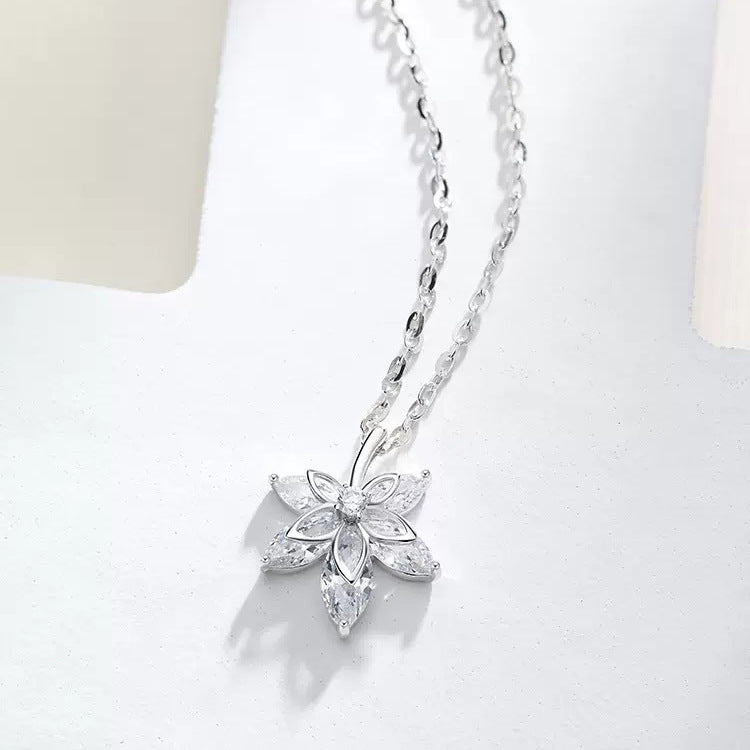 Glamvini -Silver Maple Leaf Necklace Sterling Silver Pendant Inlaid Women